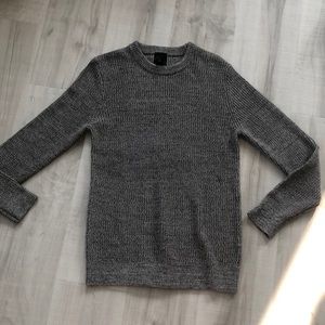 HM sweater